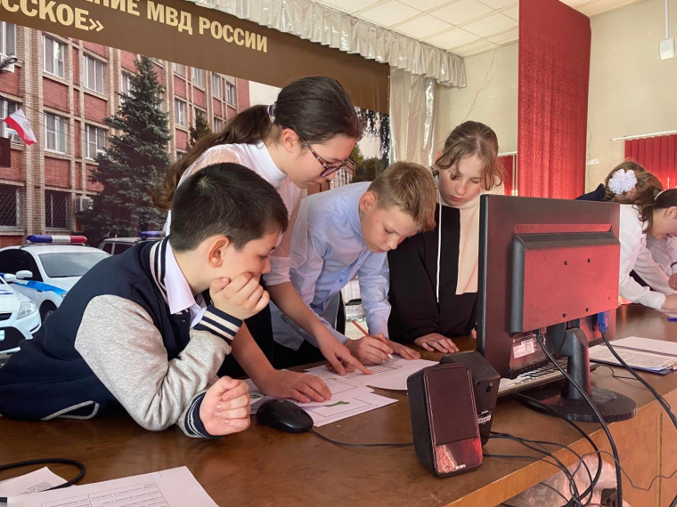 «8 слет Юных Инспекторов Движения» на базе МУ МВД «Энгельсское».
